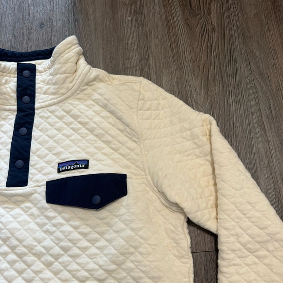 Patagonia Organic Cotton Quilted Snap-T Pullover Blue/White/Cream Style #25281 - Picture 3 of 12